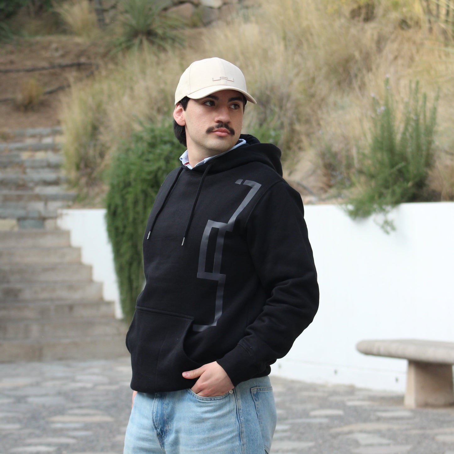 Polerón Negro UAI